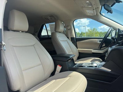 2024 Ford Explorer XLT RWD