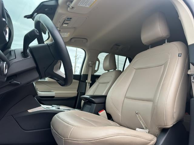 2023 Ford Explorer XLT 4WD