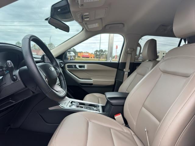 2023 Ford Explorer XLT 4WD
