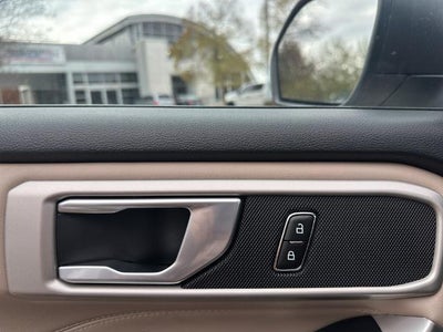 2023 Ford Explorer XLT 4WD