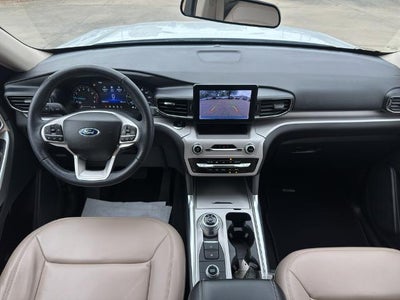 2023 Ford Explorer XLT 4WD