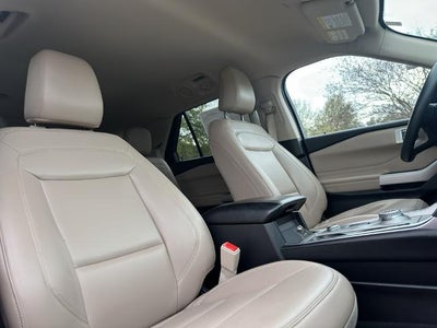 2023 Ford Explorer XLT 4WD