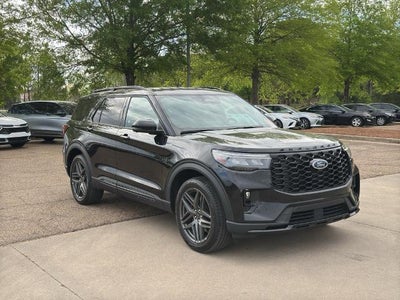 2025 Ford Explorer ST-Line 4WD