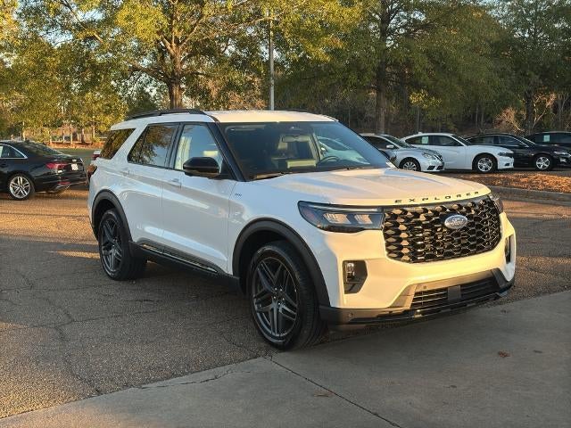 2025 Ford Explorer ST-Line 4WD