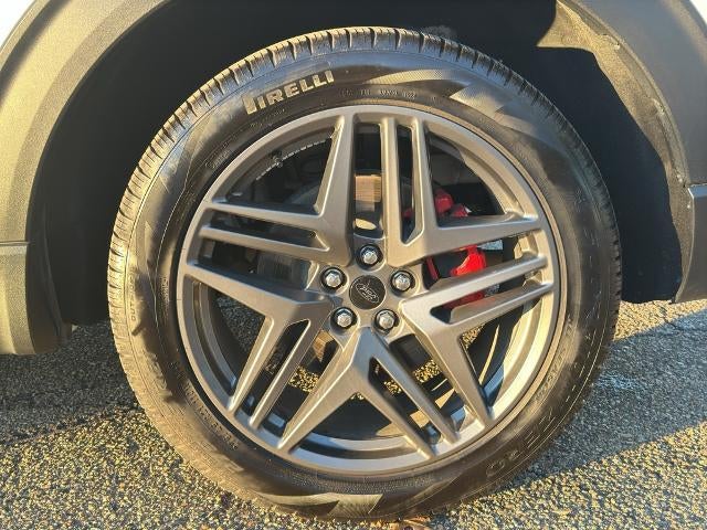 2025 Ford Explorer ST-Line 4WD