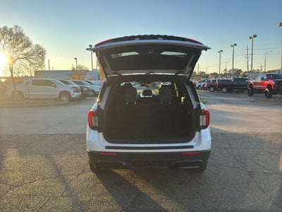 2025 Ford Explorer ST-Line 4WD