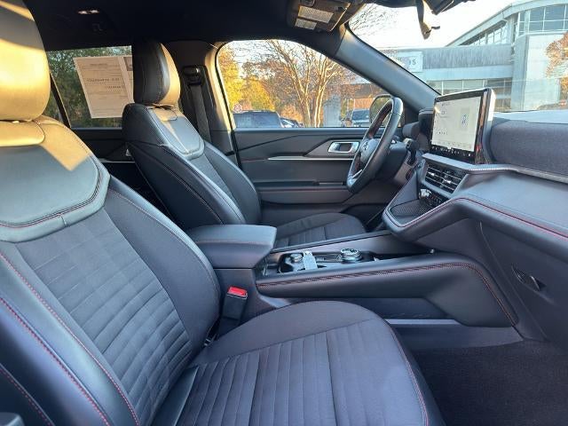 2025 Ford Explorer ST-Line 4WD