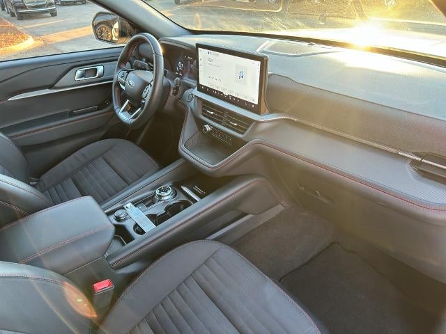 2025 Ford Explorer ST-Line 4WD