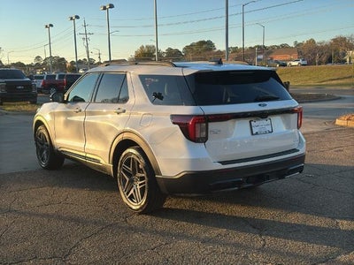 2025 Ford Explorer ST-Line 4WD