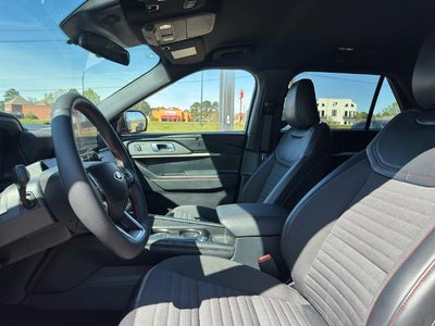 2025 Ford Explorer ST-Line 4WD