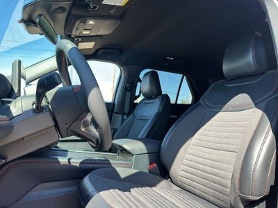 2025 Ford Explorer ST-Line 4WD