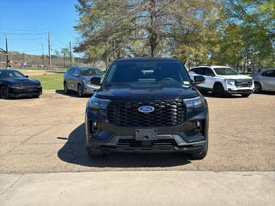 2025 Ford Explorer ST-Line 4WD