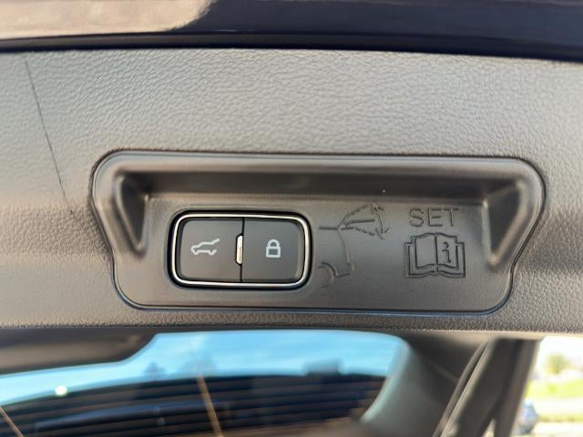 2025 Ford Explorer ST-Line 4WD