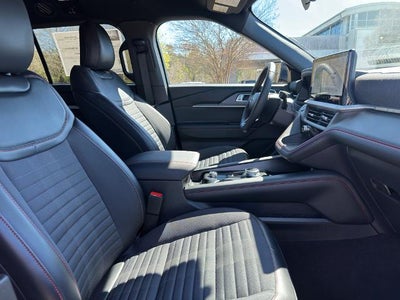 2025 Ford Explorer ST-Line 4WD