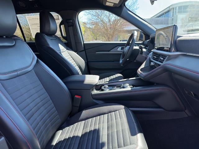 2025 Ford Explorer ST-Line 4WD