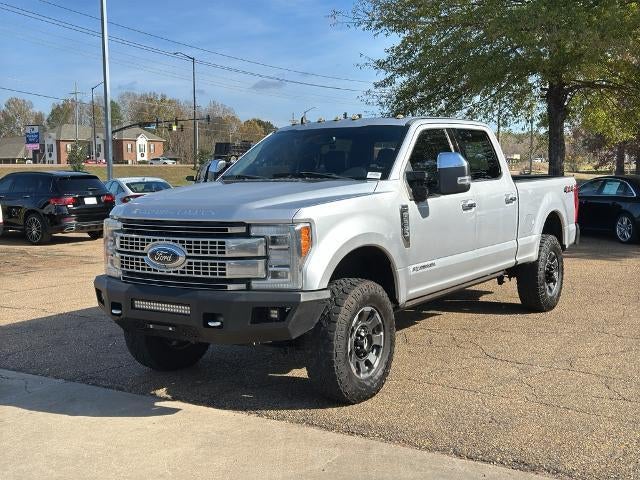 2019 Ford Super Duty F-250 SRW Platinum 4WD Crew Cab 6.75' Box