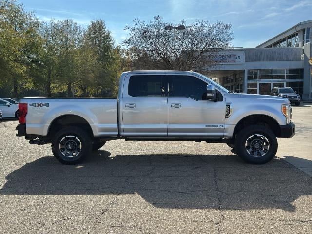 2019 Ford Super Duty F-250 SRW Platinum 4WD Crew Cab 6.75' Box