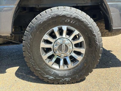 2020 Ford Super Duty F-250 SRW LARIAT 4WD Crew Cab 6.75' Box