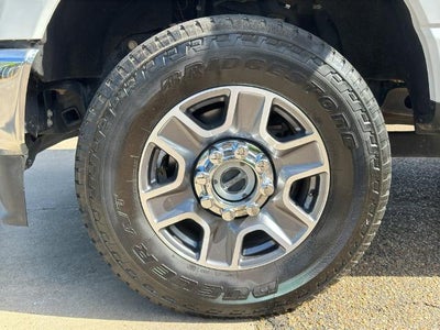 2024 Ford Super Duty F-250 SRW LARIAT 4WD Crew Cab 6.75' Box