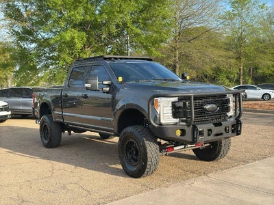 2018 Ford Super Duty F-250 SRW Platinum 4WD Crew Cab 6.75' Box