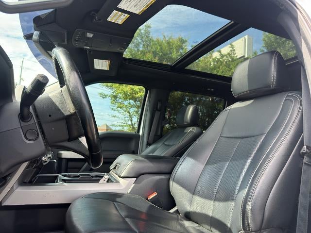 2022 Ford Super Duty F-250 SRW LARIAT 4WD Crew Cab 6.75' Box