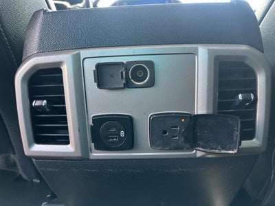 2022 Ford Super Duty F-250 SRW LARIAT 4WD Crew Cab 6.75' Box