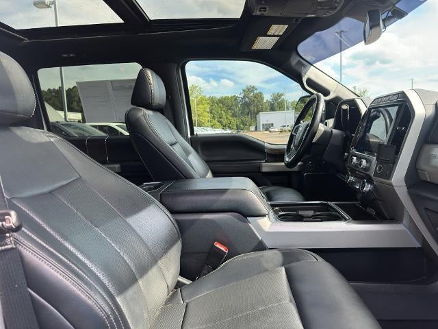 2022 Ford Super Duty F-250 SRW LARIAT 4WD Crew Cab 6.75' Box