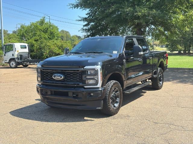 2023 Ford Super Duty F-250 SRW XL 4WD Crew Cab 6.75' Box