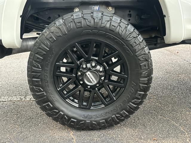 2022 Ford Super Duty F-250 SRW LARIAT 4WD Crew Cab 6.75' Box