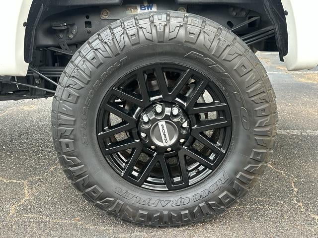 2022 Ford Super Duty F-250 SRW LARIAT 4WD Crew Cab 6.75' Box