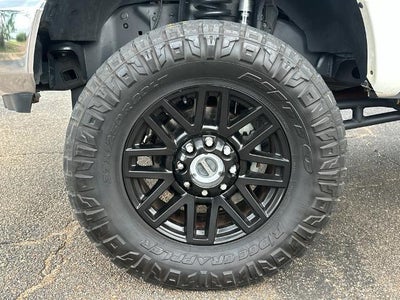 2022 Ford Super Duty F-250 SRW LARIAT 4WD Crew Cab 6.75' Box