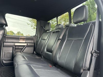 2022 Ford Super Duty F-250 SRW LARIAT 4WD Crew Cab 6.75' Box