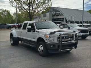 2016 Ford Super Duty F-350 DRW 4WD Crew Cab 8 Ft Box Lariat