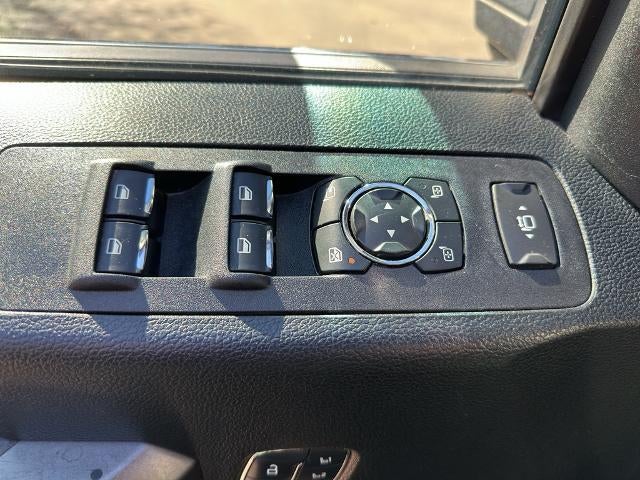 2020 Ford Super Duty F-450 DRW Platinum 4WD Crew Cab 8' Box