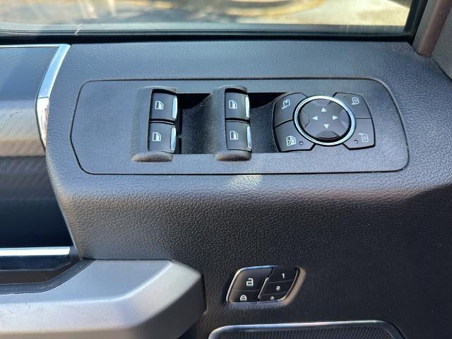 2020 Ford F-150 LARIAT 4WD SuperCrew 5.5' Box