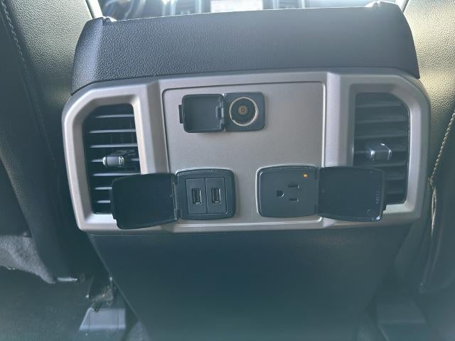 2020 Ford F-150 LARIAT 4WD SuperCrew 5.5' Box