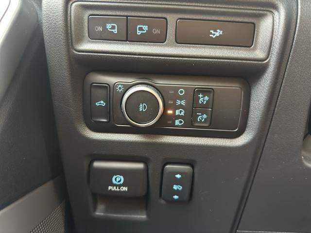 2023 Ford F-150 LARIAT 4WD SuperCrew 5.5' Box