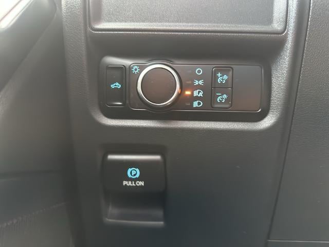 2023 Ford F-150 XL 4WD SuperCrew 5.5' Box