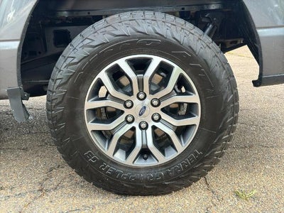 2022 Ford F-150 LARIAT 4WD SuperCrew 5.5' Box