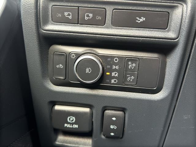 2022 Ford F-150 LARIAT 4WD SuperCrew 5.5' Box