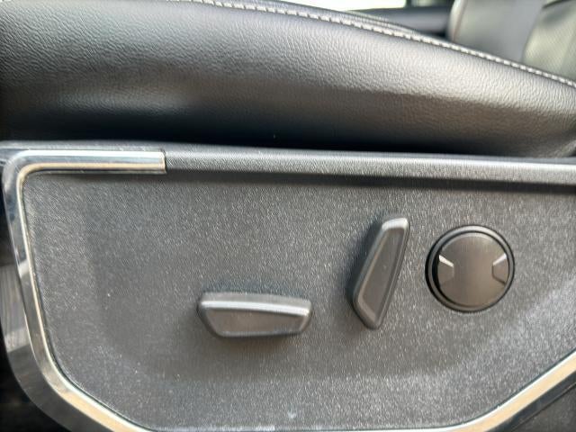 2022 Ford F-150 LARIAT 4WD SuperCrew 5.5' Box