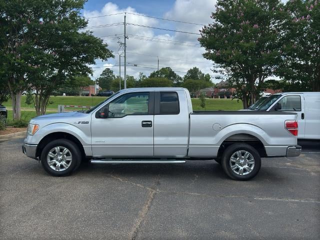 2011 Ford F-150 2WD SuperCab 6-1/2 Ft Box XLT