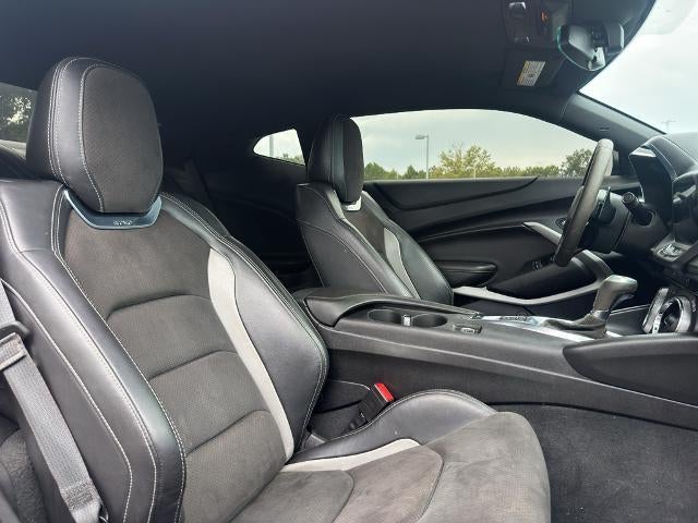 2022 Chevrolet Camaro 2dr Coupe 1SS