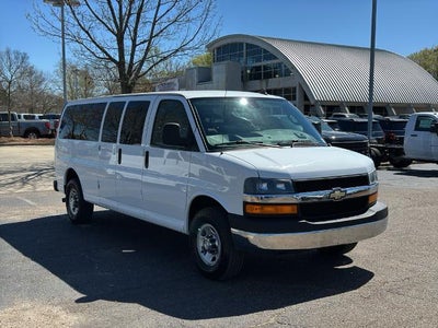2021 Chevrolet Express Passenger 3500 Extended Wheelbase Rear-Wheel Drive 1LT
