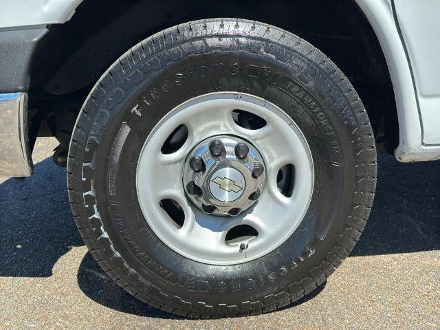 2021 Chevrolet Express Passenger 3500 Extended Wheelbase Rear-Wheel Drive 1LT