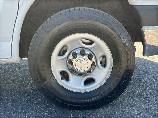 2021 Chevrolet Express Passenger 3500 Extended Wheelbase Rear-Wheel Drive 1LT