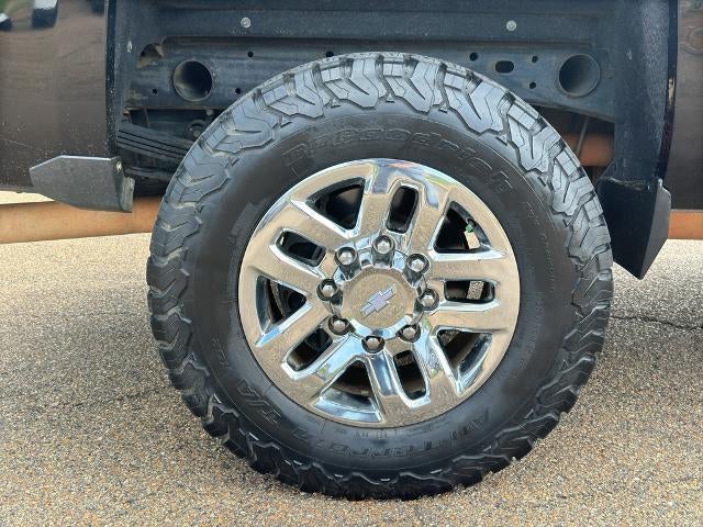 2015 Chevrolet Silverado 2500HD Built After Aug 14 Crew Cab Standard Box 4-Wheel Drive LTZ