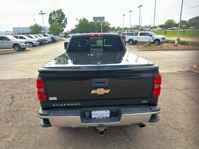 2015 Chevrolet Silverado 2500HD Built After Aug 14 Crew Cab Standard Box 4-Wheel Drive LTZ