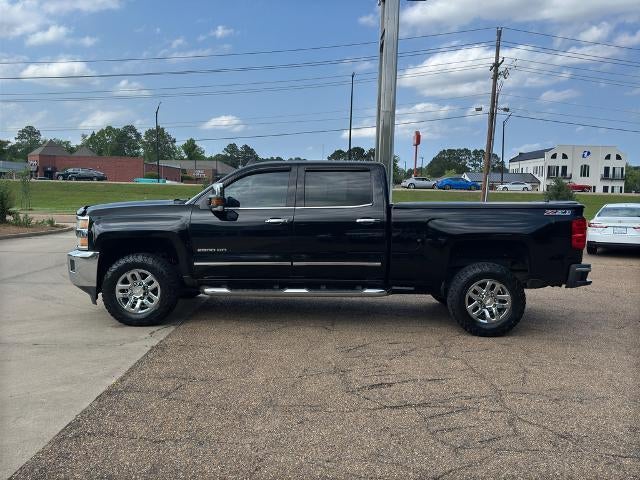 2015 Chevrolet Silverado 2500HD Built After Aug 14 Crew Cab Standard Box 4-Wheel Drive LTZ