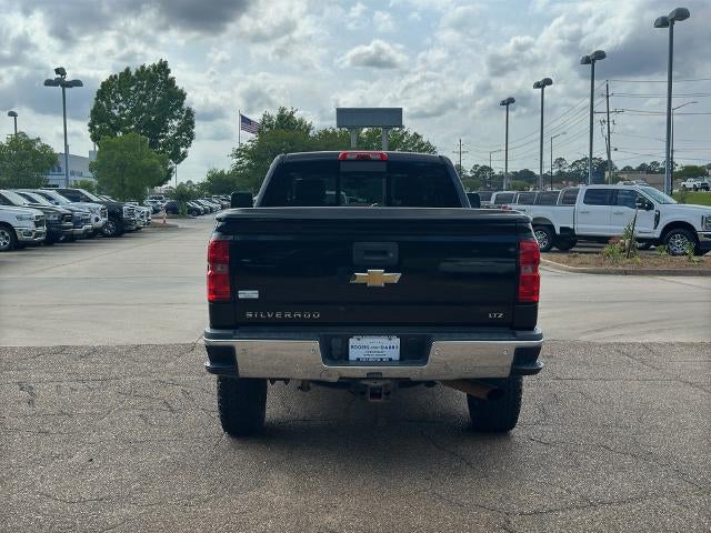 2015 Chevrolet Silverado 2500HD Built After Aug 14 Crew Cab Standard Box 4-Wheel Drive LTZ